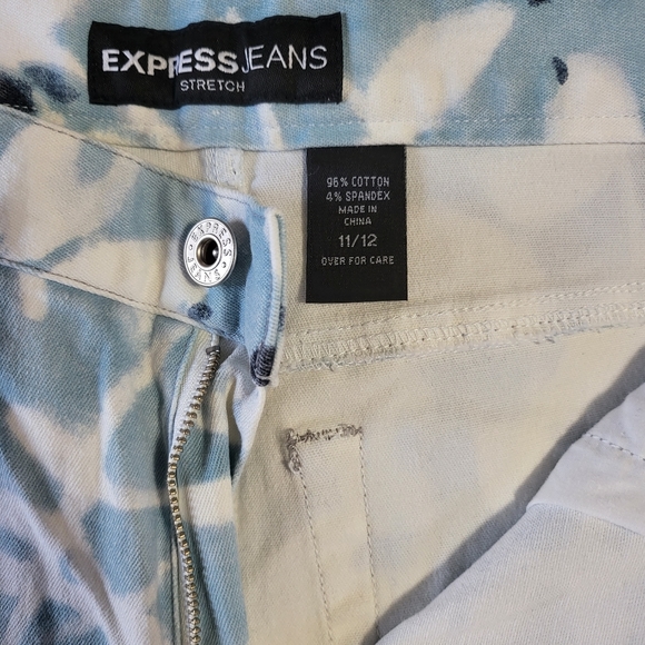 Jeans - Picture 4 of 5